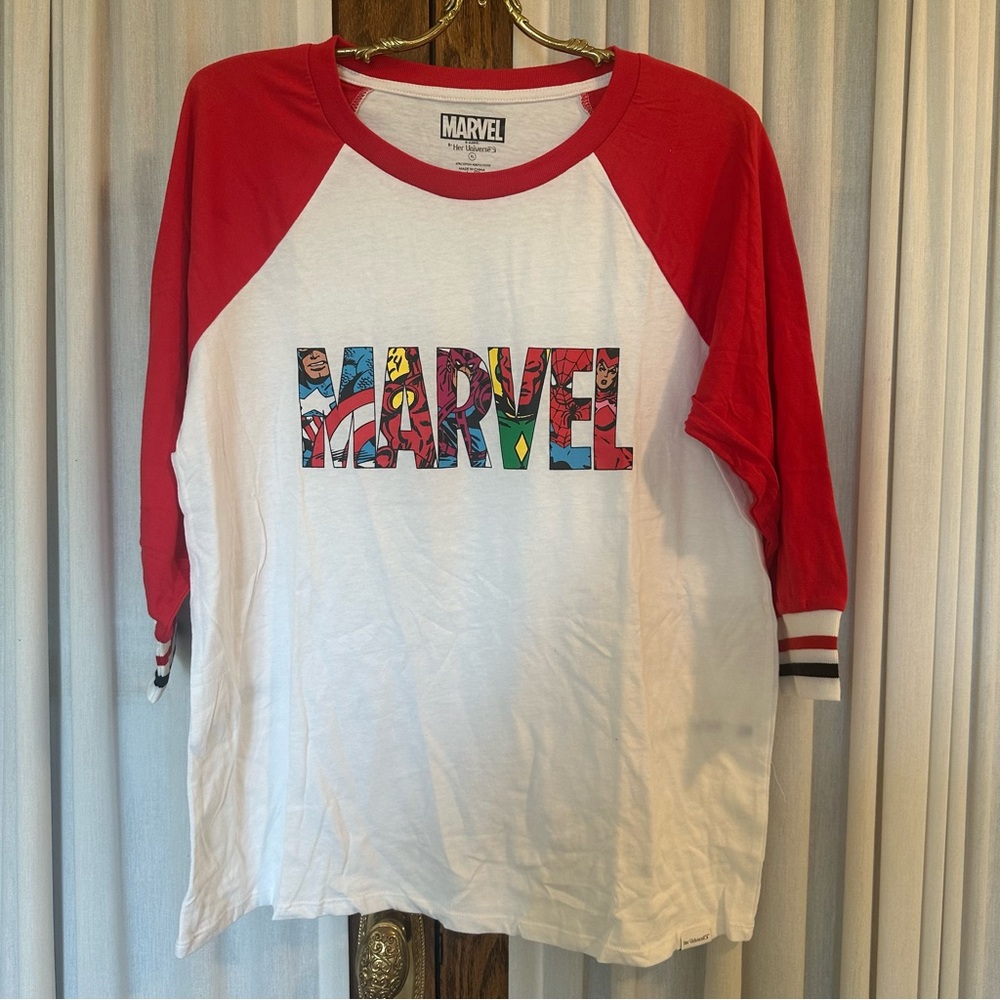 Her Universe Marvel Red White 3/4 Sleeve Tee